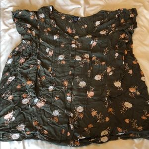 Torrid frilly floral blouse
